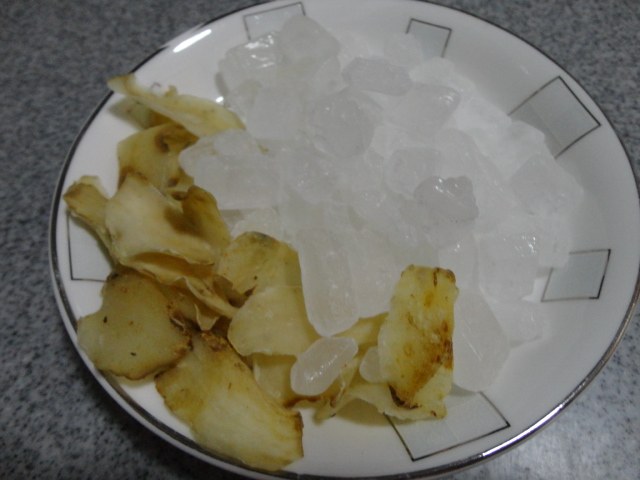百合山楂橘香煲步骤5