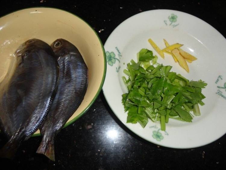 红烧黑肉鲳步骤1