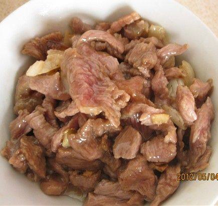 芹菜炒瘦肉步骤6