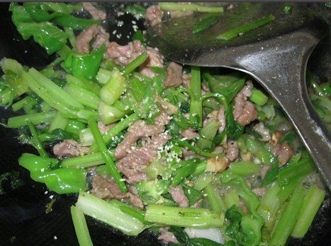 芹菜炒瘦肉步骤10
