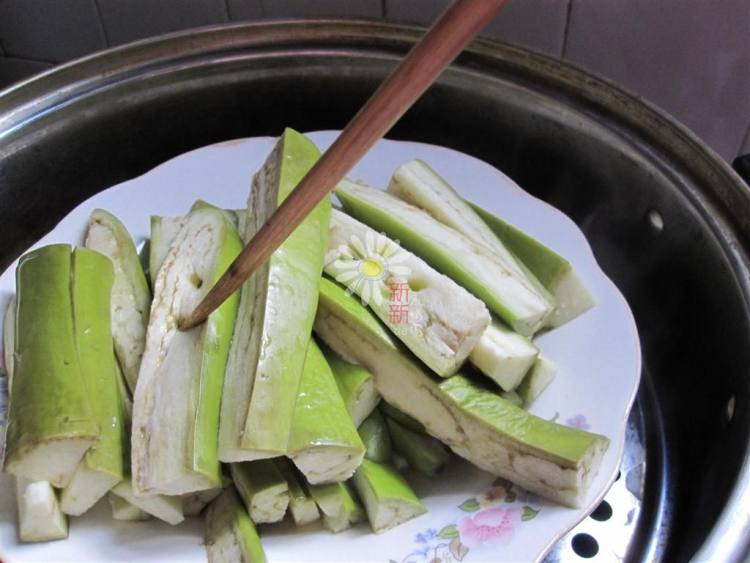 凉拌蒸茄子步骤3
