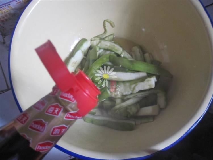 凉拌蒸茄子步骤4