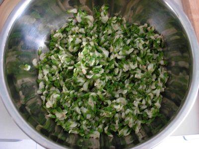 槐花菠菜水饺步骤3