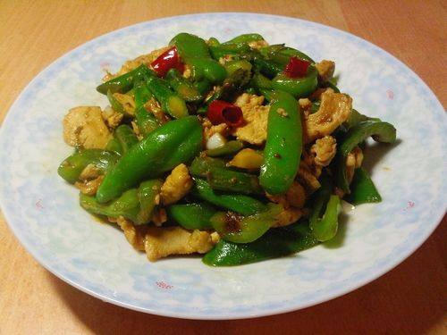 青椒芦笋炒鸡肉步骤10