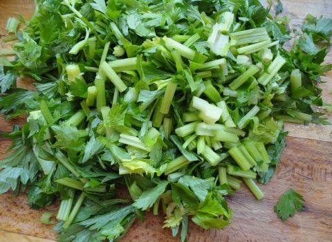 小芹菜炒豆干步骤4