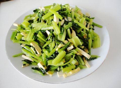 小芹菜炒豆干步骤16