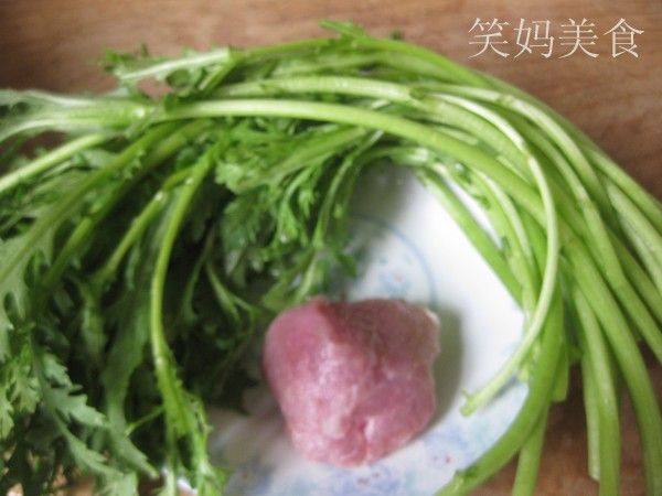 肉丝茼蒿步骤1