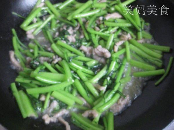 肉丝茼蒿步骤7
