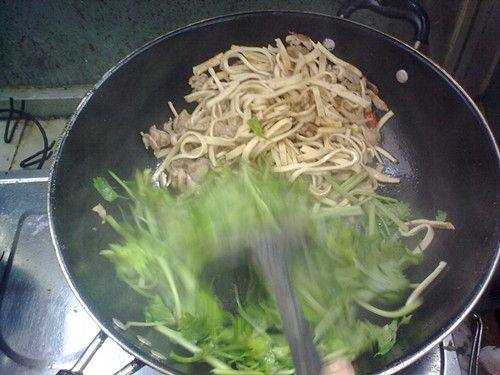 芹菜千张肉丝步骤3