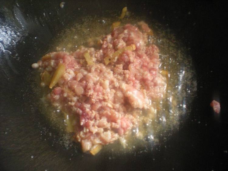 肉沫酱烧茄子步骤3