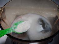 茼蒿鱼头汤步骤11