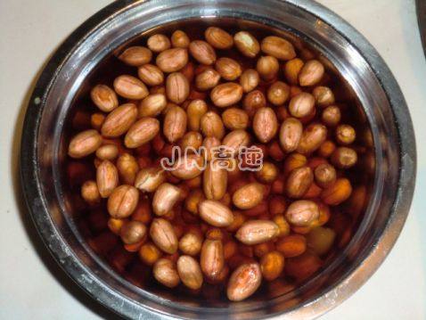 双仁秋耳拌西芹步骤3