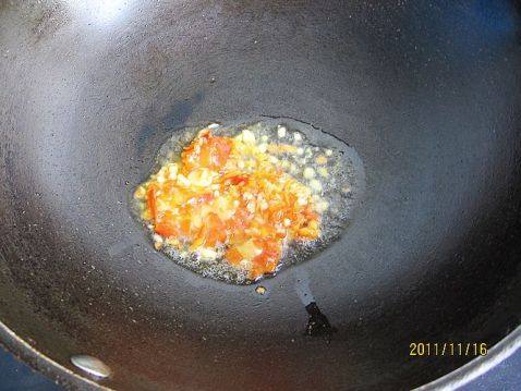 剁椒茼蒿炒豆腐步骤5