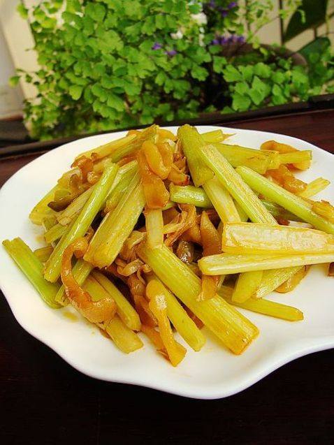 芹菜什锦条步骤7