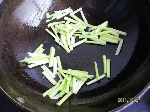 芹菜什锦条步骤4