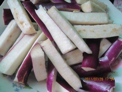 梅干菜烧茄子步骤1