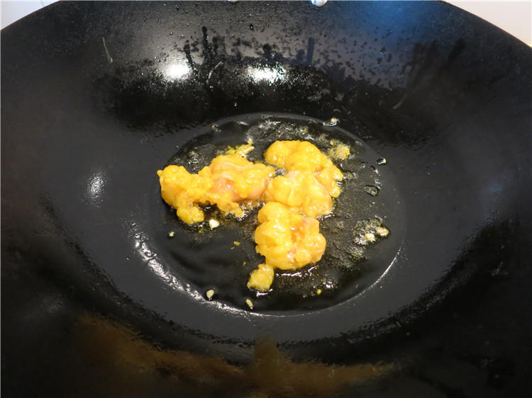 鸡油葱花饼步骤1