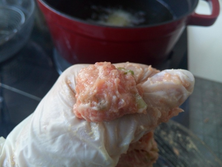 香酥炸肉丸子步骤8