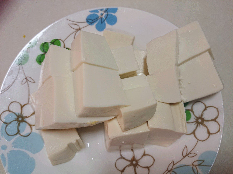鱼头煮豆腐步骤3