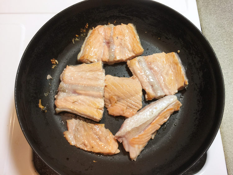 明太子鮭鱼炊饭步骤5