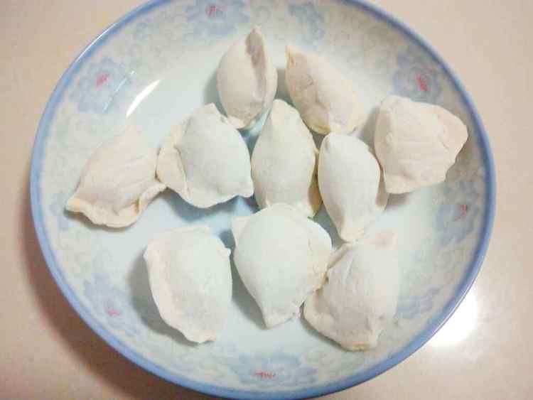 清汤水饺步骤1