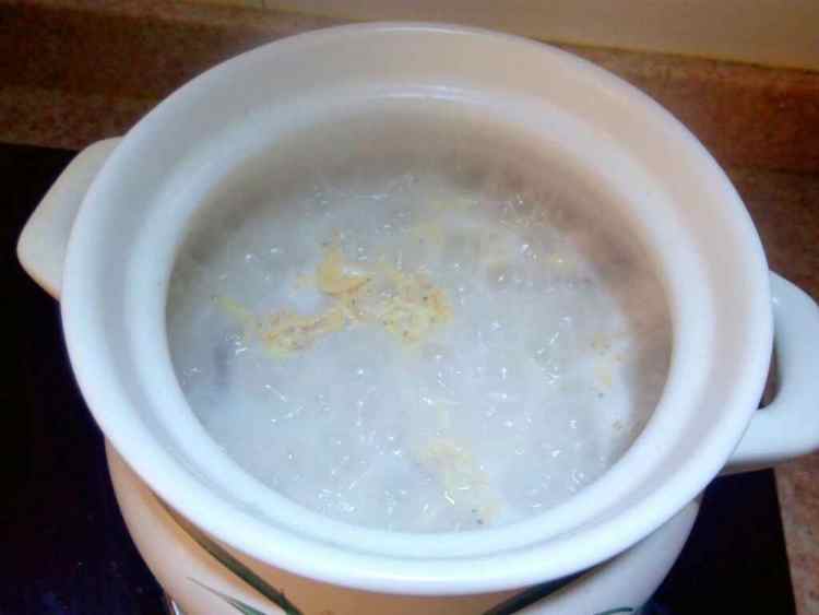 海味香菇粥步骤6