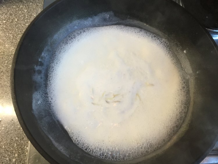 椰浆咖哩蛤蜊浓汤步骤4