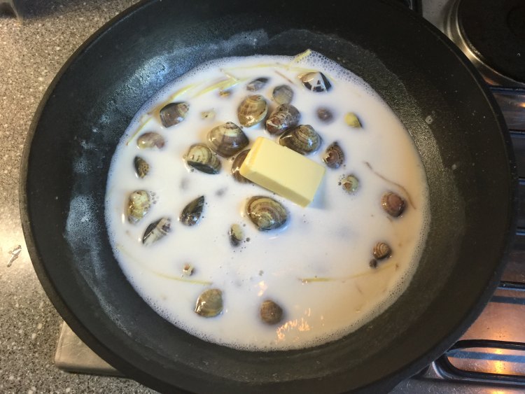 椰浆咖哩蛤蜊浓汤步骤6