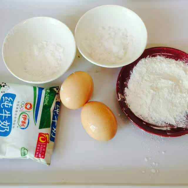 鸡蛋松饼步骤1
