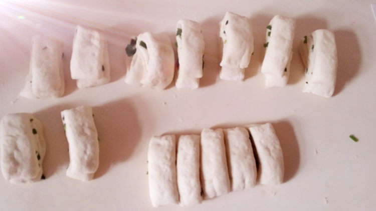 葱油花卷步骤4