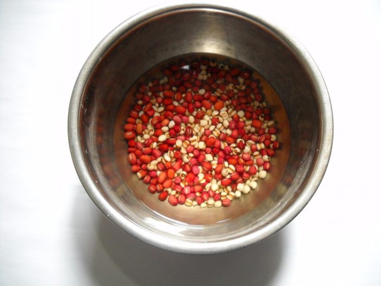 薏苡红豆玉米发糕步骤1