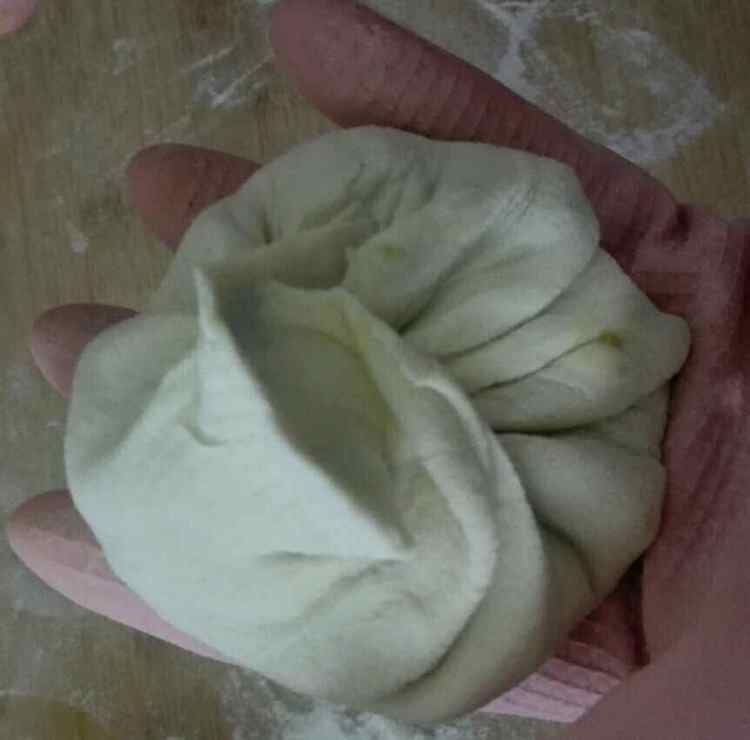 小葱猪肉馅饼步骤11