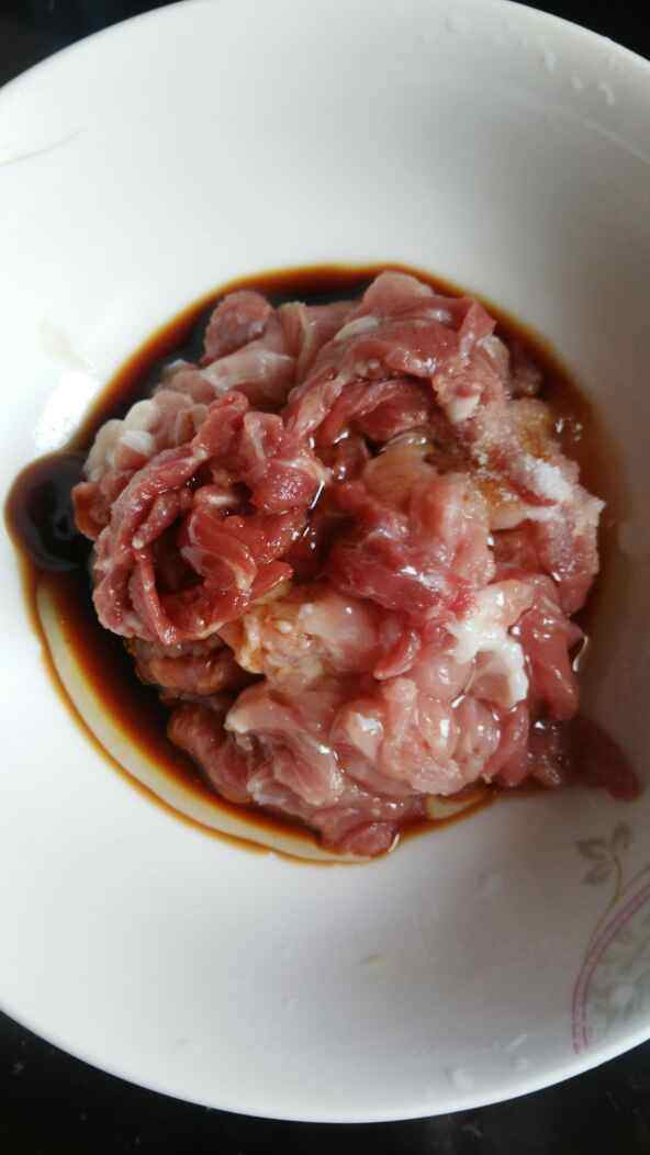 小米瘦肉粥步骤2