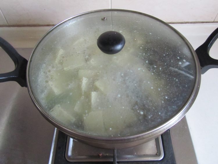 泥鳅炖豆腐步骤9