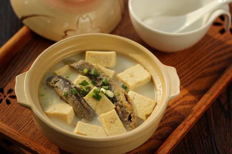 泥鳅炖豆腐步骤11