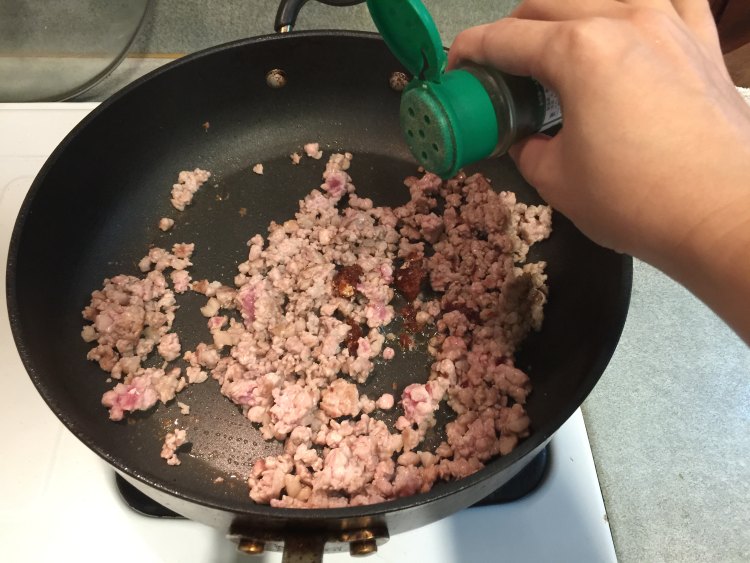 茴香樱花虾炊饭步骤5