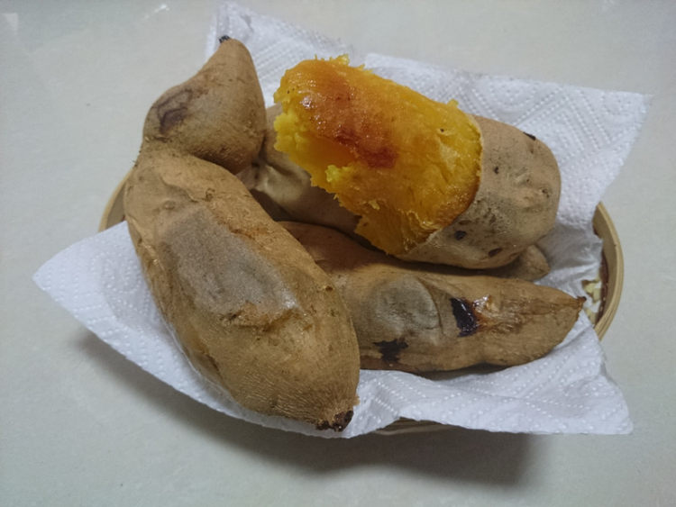 烤沙地黄心红薯步骤6