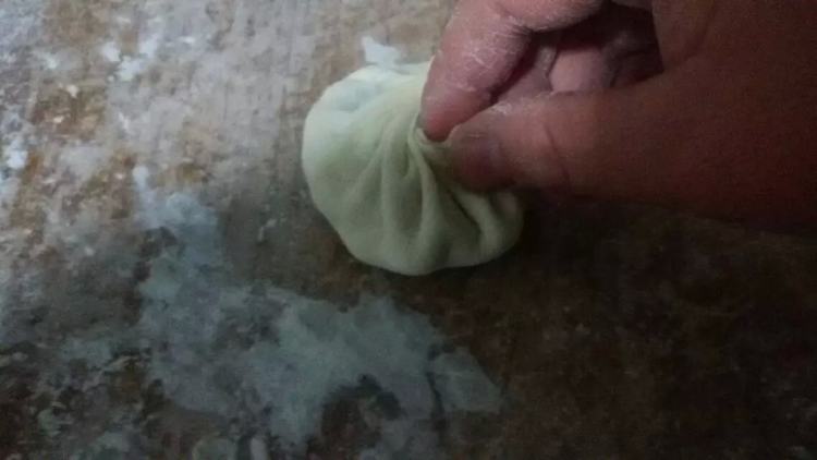 芽菜肉包子步骤11