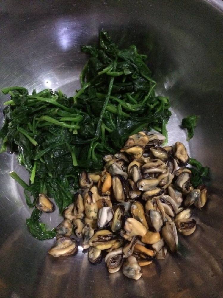 海虹拌菠菜步骤4