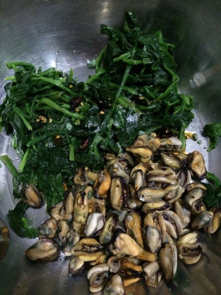 海虹拌菠菜步骤5