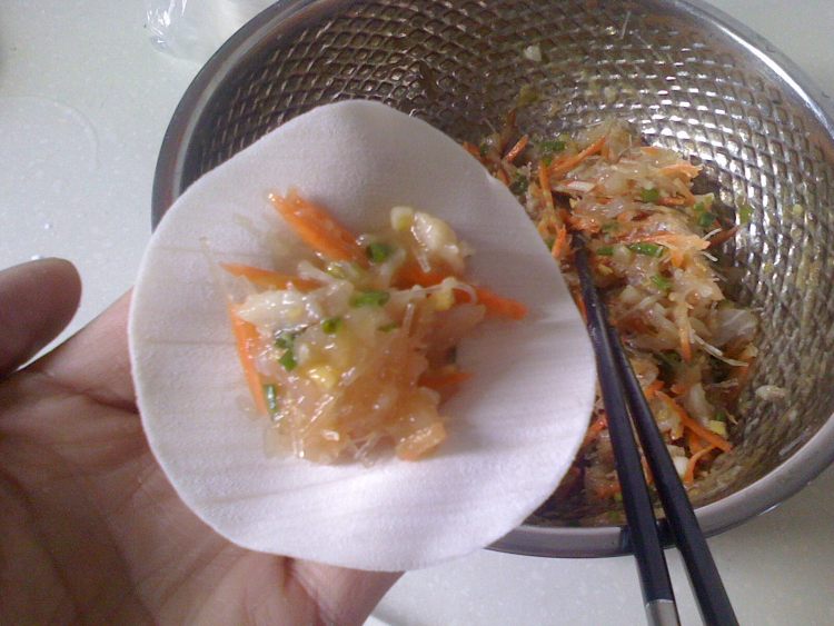 鱼蓉粉丝饺步骤7