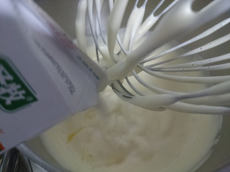 炼乳海绵蛋糕步骤4