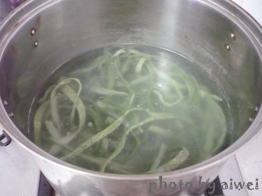 西红柿鸡蛋菠菜面步骤16