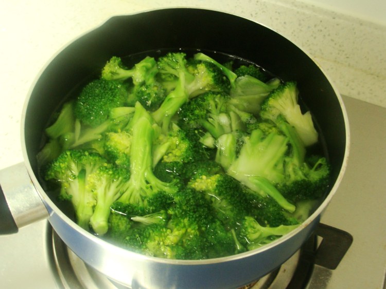 西兰花炒牛肉步骤3