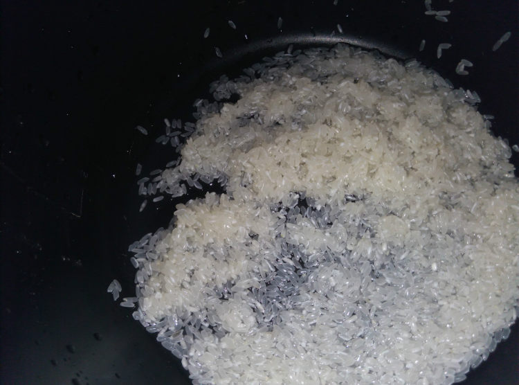 豆角焖饭步骤3