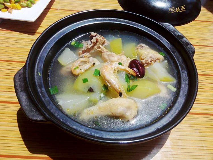 虾干胡瓜炖鸡汤步骤9