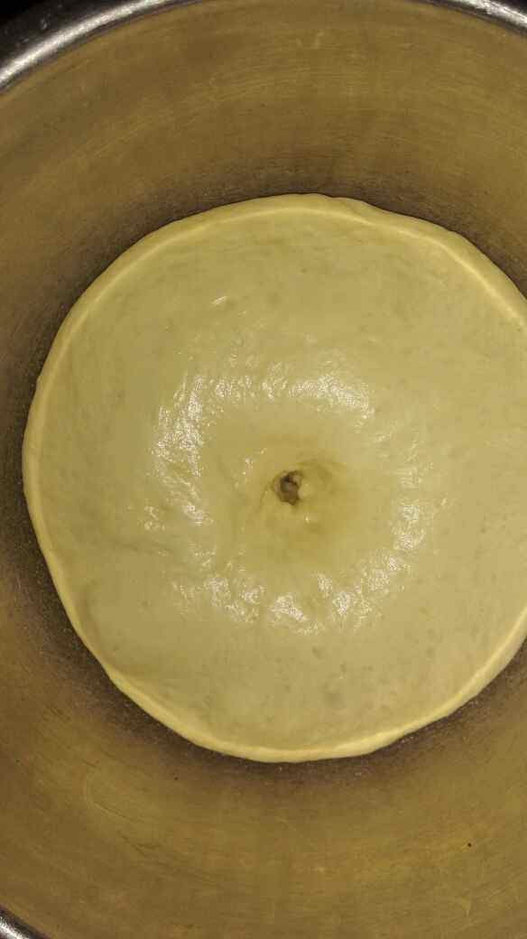 毛毛虫红豆沙夹心面包步骤5