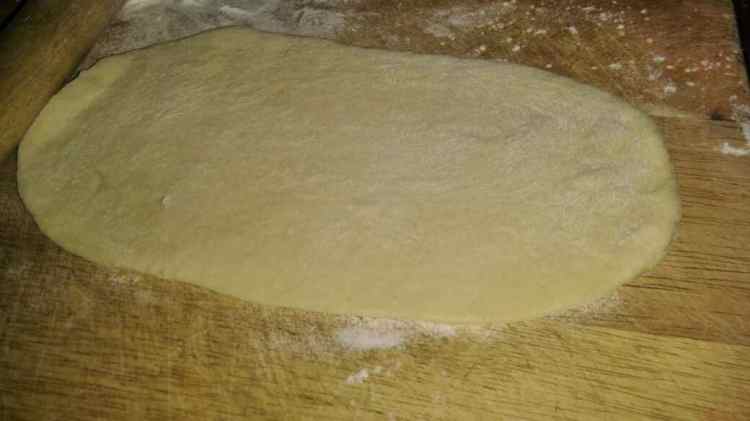 毛毛虫红豆沙夹心面包步骤7