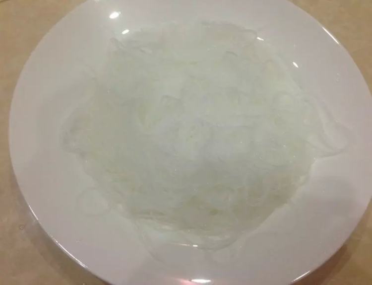 【儿童美食】蒜蓉粉丝步骤5