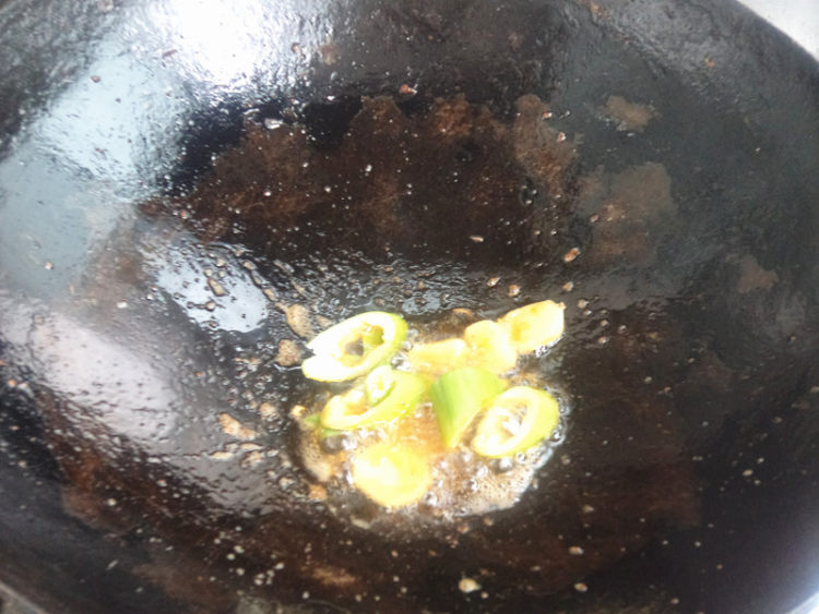 【儿童美食】茄汁虾步骤4